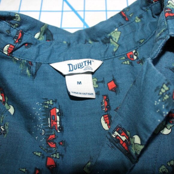 Duluth Trading Company Men's Popover Short Sleeve Shirt w/ Camping Print, Medium - Picture 4 of 7